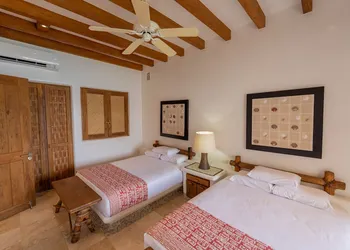 Pacífica Grand Zihuatanejo hotel thumbnail 4