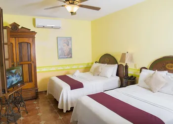 Casa De Las Columnas hotel thumbnail 8