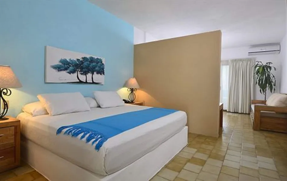 Emperador Vallarta Beachfront Hotel and Suites hotel detail image 6