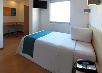One Querétaro Plaza Galerías hotel thumbnail 6