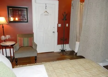 Vara Guest House hotel thumbnail 2