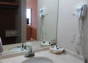 Balajú Hotel & Suites hotel thumbnail 6