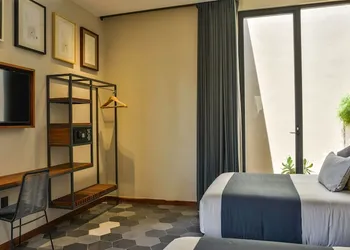 Hotel Criol hotel thumbnail 4