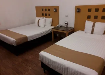 Hotel Napoles hotel thumbnail 7