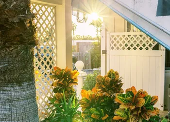 Beachside Gardens Apartments by Lowkl hotel thumbnail 2