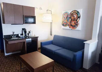 Holiday Inn Express Hotel & Suites San Angelo by IHG hotel thumbnail 5