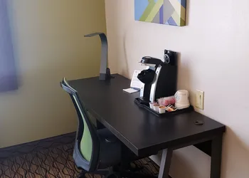 Holiday Inn Express Hotel & Suites San Angelo by IHG hotel thumbnail 7
