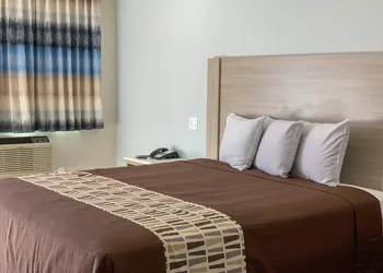 Mojave Inn hotel thumbnail 5
