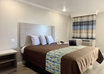 Mojave Inn hotel thumbnail 6