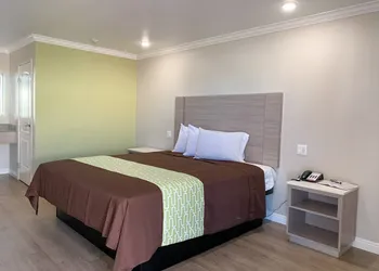 Mojave Inn hotel thumbnail 7