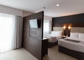 HS HOTSSON Smart León Centro Max hotel thumbnail 4