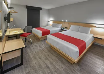 City Express by Marriott Queretaro hotel thumbnail 8