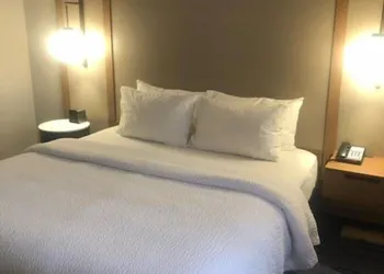 Fairfield Inn & Suites by Marriott Franklin hotel thumbnail 4