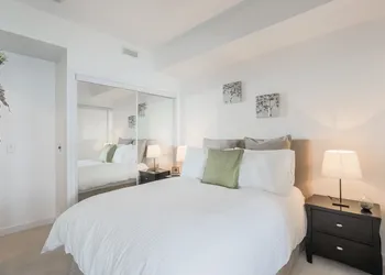 Noel Suites - York and Bremner hotel thumbnail 2