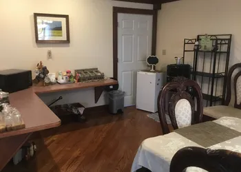 Serenity Hill Bed and Breakfast hotel thumbnail 4