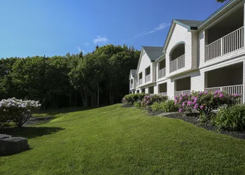 Spruce Point Inn hotel thumbnail 5