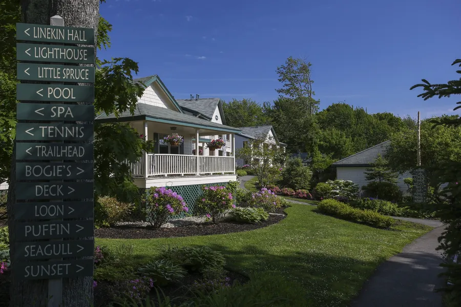 Spruce Point Inn hotel detail image 6