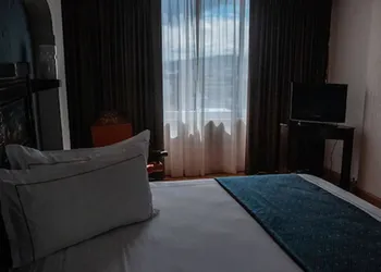Hotel Fenix hotel thumbnail 4
