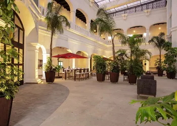 DoubleTree by Hilton Toluca hotel thumbnail 8