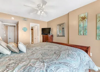 Ocean House Unit 1805 hotel thumbnail 7