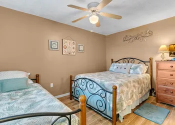 Ocean House Unit 1805 hotel thumbnail 8
