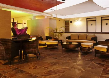 Hotel & Suites Nader hotel thumbnail 3