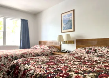 Bourne's Ocean Acres Ogunquit hotel thumbnail 8