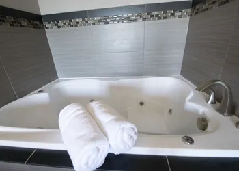 Sunrise Inn Villas and Suites hotel thumbnail 8