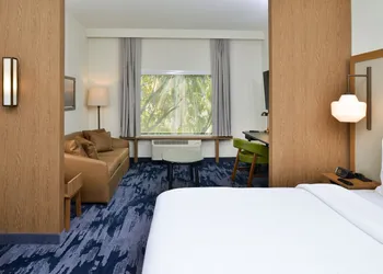 Fairfield Inn & Suites by Marriott Charlotte University Research Park hotel thumbnail 8