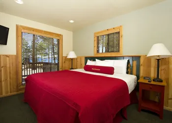Zephyr Cove Resort hotel thumbnail 4