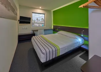 City Express Junior by Marriott Puebla Finsa hotel thumbnail 4