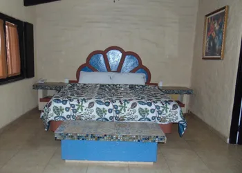 Hotel El Rancho hotel thumbnail 8