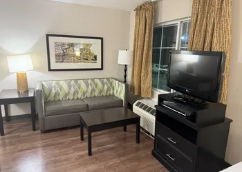 MainStay Suites Washington Dulles Airport hotel thumbnail 2