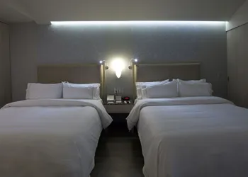 Holiday Inn Express Mexico - Toreo by IHG hotel thumbnail 8