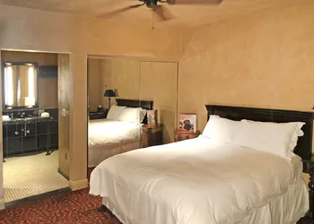Border House at Crystal Bay Casino hotel thumbnail 5