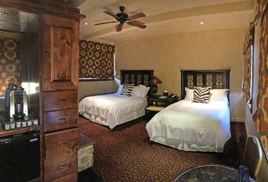 Border House at Crystal Bay Casino hotel detail image 6