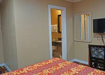 Budget Inn hotel thumbnail 8