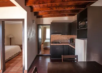 California Villas y Hotel hotel thumbnail 5