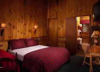 Idyllwild Bunkhouse hotel thumbnail 5