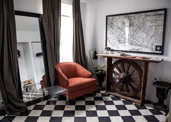 HPG Griffintown hotel thumbnail 2
