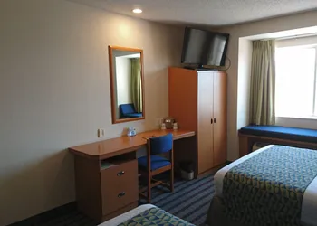 Microtel Inn & Suites by Wyndham Chihuahua hotel thumbnail 5