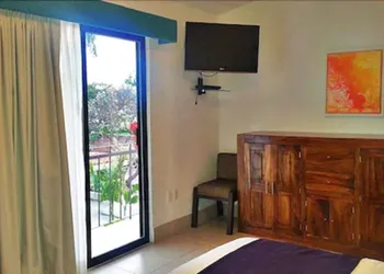 La Ribereña hotel thumbnail 8