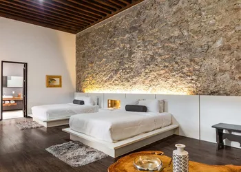 Mesón de Santa Rosa Luxury Hotel hotel thumbnail 2
