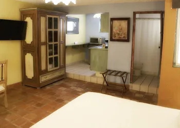 El Mesón de los Poetas hotel thumbnail 7