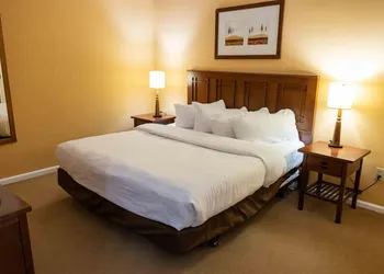 Mountain Creek hotel thumbnail 5