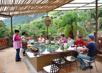 La Villa Bonita Culinary Vacation hotel thumbnail 7