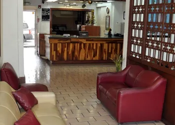 Hotel 5a Avenida hotel thumbnail 2