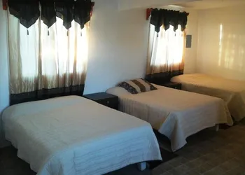 Hotel Whale Hill By Rotamundos hotel thumbnail 5