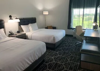 La Quinta Inn & Suites by Wyndham Maricopa - Copper Sky hotel thumbnail 8