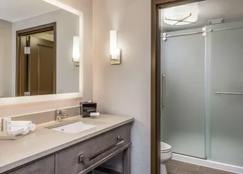 Homewood Suites By Hilton Ottawa Airport hotel thumbnail 8